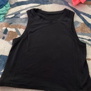 Lululemon black tank